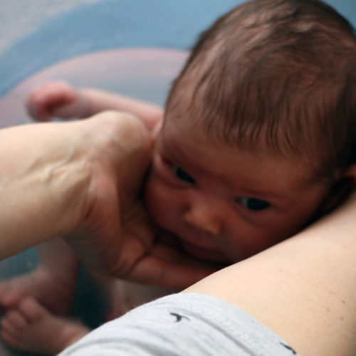 Das Baby baden – mehr als nur waschen