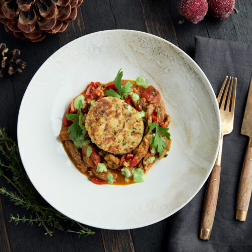 Paprika-Rahmgeschnetzeltes mit Brezenknödel und Petersiliensahne