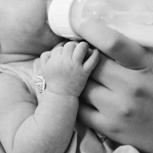 Fragen an die Hebamme: Brauchen Babys Folgemilch?